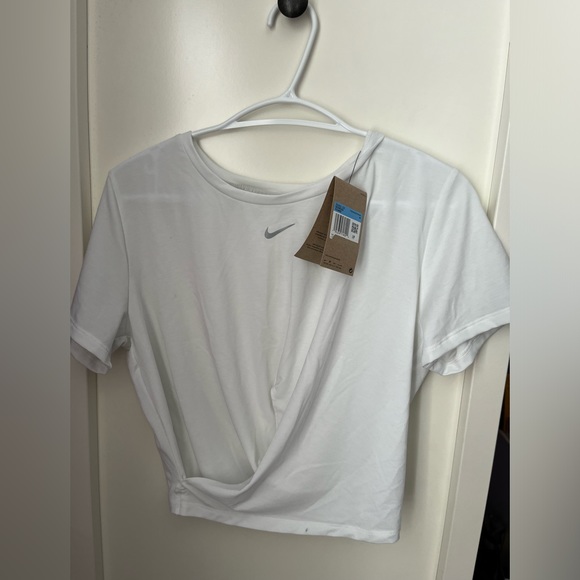 Nike women’s training top - Picture 1 of 3
